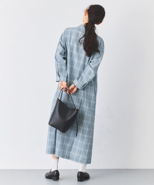and myera(アンド マイラ)の「and myera 青いグレンチェックワンピース(ワンピース・レディース・ライトブルー・L/M/LL/S)」の3枚目の写真