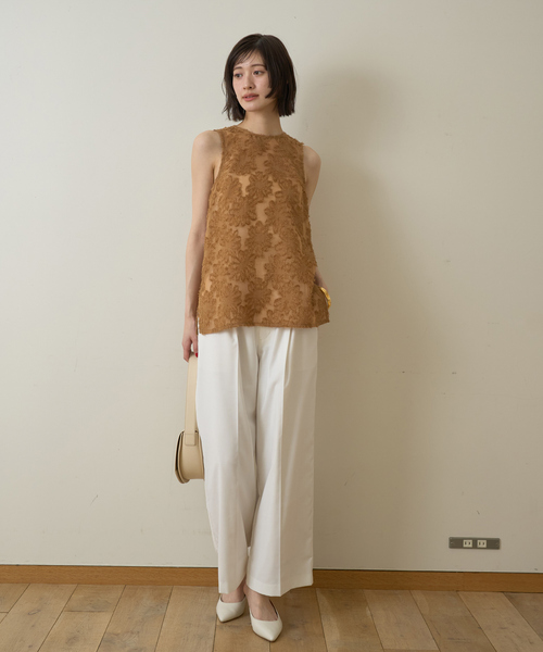 EMMA ROUGE VIF(エマルージュヴィフ)の「【一部店舗限定】フラワーフェザーアメスリブラウス(シャツ/ブラウス・レディース・ブラック/ブラウン/アイボリー・フリー)」の21枚目の写真