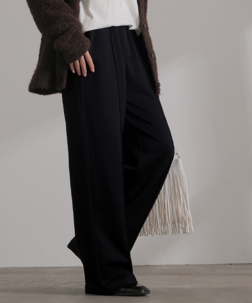 HUG.U（ハグユー）の「楽してキレイ。 ポンチスラックス（スラックス・レディース・ライトベージュ/ブラック/ダークグレー/オレンジ/イエロー/グリーン/ブルー・L(レギュラー丈)/M(レギュラー丈)/L(トール丈)/M(トール丈)）」の2枚目の写真