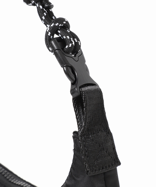 LE VERNIS（ル・ベルニ）の「LE VERNIS/ルベルニ Cord moon bag S（ショルダーバッグ・レディース・ブラック/ベージュ/ブラウン・FREE）」の18枚目の写真