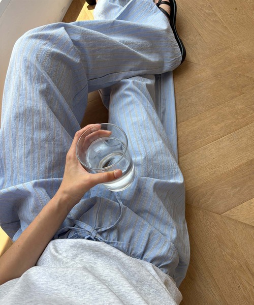 CANAL JEAN（キャナルジーン）の「CALL MY NAME　ストライプイージーパンツ（その他パンツ・レディース・ブルー/アイボリー/ピンク・ONE SIZE）」の4枚目の写真