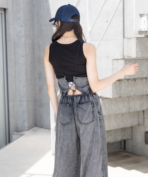 repipi armario(レピピ アルマリオ)の「【接触冷感】COOLデニムサロペット(サロペット/オーバーオール・キッズ・ブラック/ブルー・MEDIUM/SMALL/LARGE)」の11枚目の写真