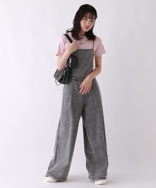 repipi armario(レピピ アルマリオ)の「【接触冷感】COOLデニムサロペット(サロペット/オーバーオール・キッズ・ブラック/ブルー・MEDIUM/SMALL/LARGE)」の14枚目の写真