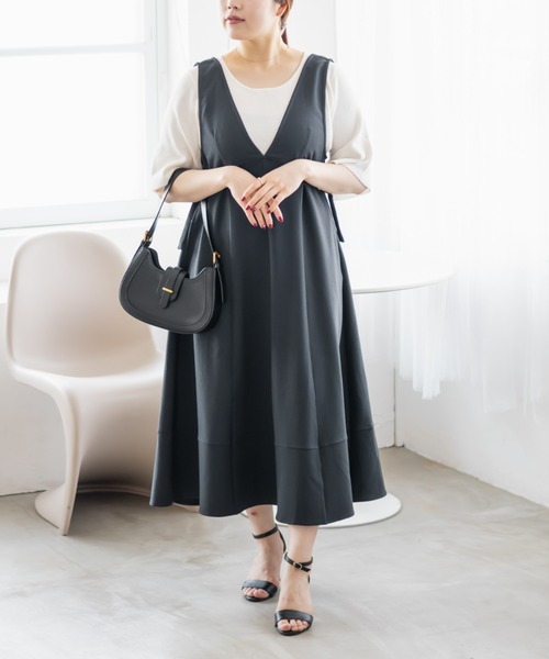 CLETTE(クレット)の「肩リボンジャンスカワンピース(ワンピース・レディース・チャコールグレー/ベージュ/ブラック・LL/3L/4L)」の13枚目の写真