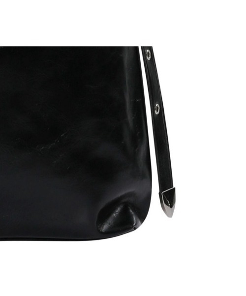 ショルダーバッグ・ポシェット MUCENT RIENNE SIDE ZIPPER LEATHER SHOULDER BAG 5BNY177 MUCENT RIENNE SIDE ZIPPER LEATHER SHOULDER BAG 5BNY177