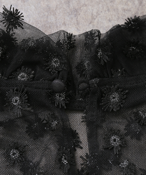 IENA LA BOUCLE（イエナラブークル）の「IENA LA BOUCLE フラワーモチーフチュールベスト（シャツ/ブラウス・レディース・ブラック・FREE）」の7枚目の写真