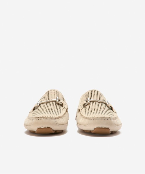 COLE HAAN(コールハーン)の「ワイアット ビット ドライバー mens(スリッポン・メンズ・ベージュ・7/7.5/8/8.5/9/9.5/10/10.5)」の4枚目の写真