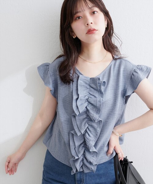 natural couture（ナチュラルクチュール）の「フロントフリルブラウス（シャツ/ブラウス・レディース・オフホワイト/ブルー/ブラック/ブラウン/その他1・FREE）」の4枚目の写真