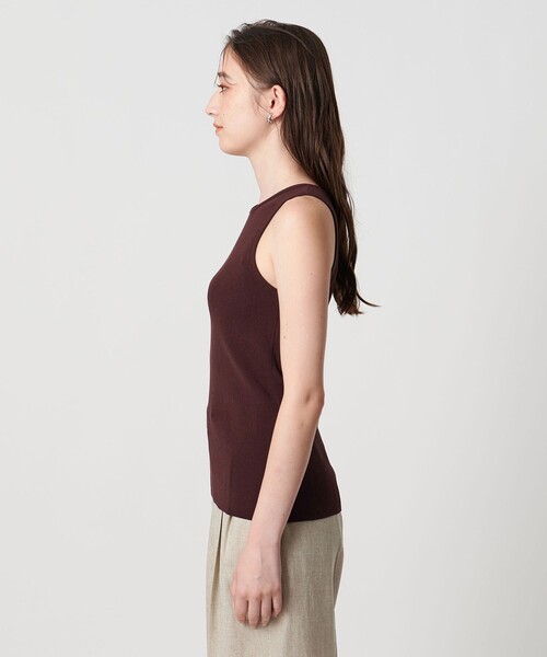 UNITED ARROWS（ユナイテッドアローズ）の「カップ付き ニットアメリカンスリーブタンクトップ（タンクトップ・レディース・ブラック/ダークブラウン/ホワイト・FREE）」の11枚目の写真