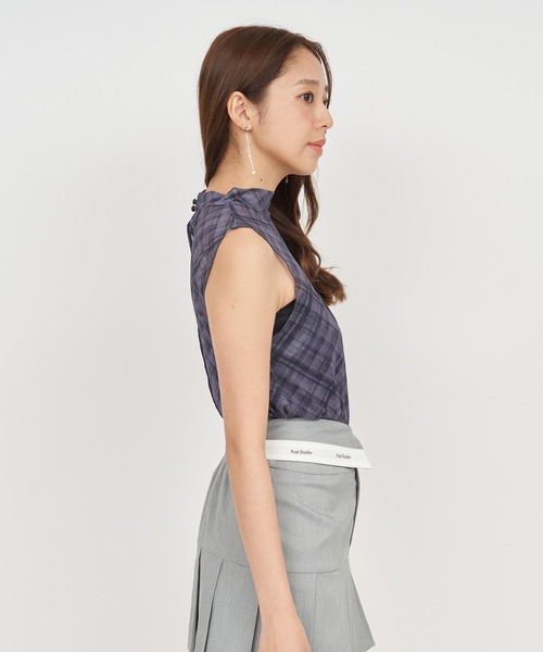 ROYAL PARTY（ロイヤルパーティー）の「チェックチュールノースリ-ブトップス（Tシャツ/カットソー・レディース・キャメル/オフホワイト/グレー・FREE）」の15枚目の写真