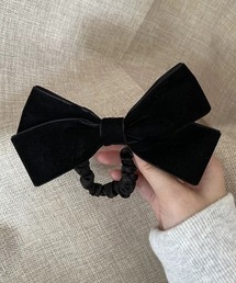 E&C closet…（イーアンドシークローゼット）の「リボンベロアシュシュ（太）（シュシュ・キッズ）」