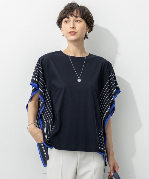23区 S(ニジュウサンクチイサイサイズ)の「【汗じみ防止加工】スカーフプリントコンビ フレンチスリーブ カットソー(Tシャツ/カットソー・レディース・ネイビー系5/ブラック系5/アイボリー系5・32)」の3枚目の写真