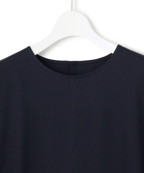 23区 S(ニジュウサンクチイサイサイズ)の「【汗じみ防止加工】スカーフプリントコンビ フレンチスリーブ カットソー(Tシャツ/カットソー・レディース・ネイビー系5/ブラック系5/アイボリー系5・32)」の12枚目の写真