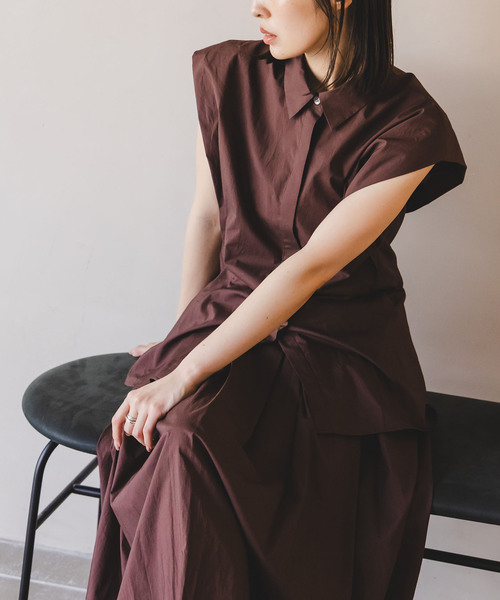 Noble（ノーブル）の「ウエストシェイプコットンシャツ（シャツ/ブラウス・レディース・ホワイト/ブラウン・FREE）」の2枚目の写真