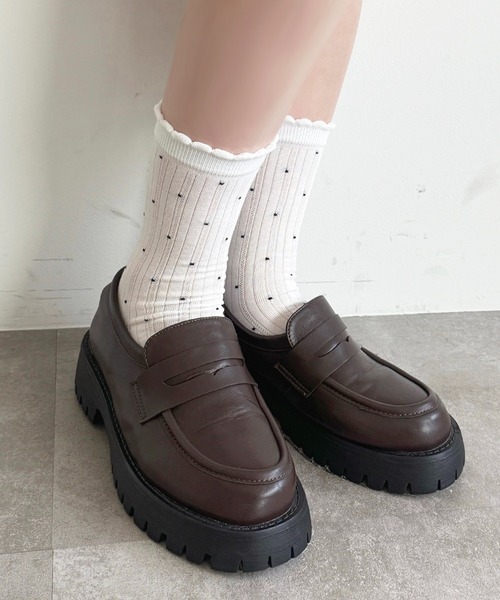 apres jour(アプレジュール)の「【apres jour×ARIAZ】ドット柄フリルソックス(ソックス/靴下・レディース・ブラック/ホワイト・FREE)」の6枚目の写真