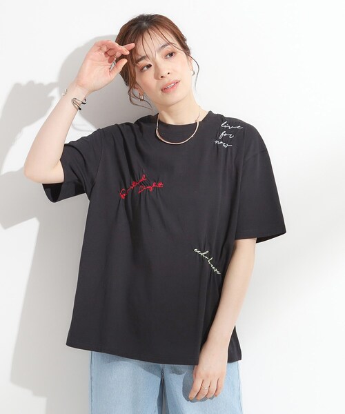 Cutie Blonde(キューティーブロンド)の「【ひんやり】大人のカジュアルスタイルに レタリング刺繍Tシャツ(Tシャツ/カットソー・レディース・ホワイト/ブラック・00)」の7枚目の写真