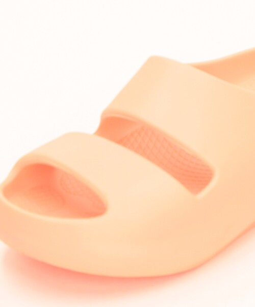 OOFOS（ウーフォス）の「OOFOS/ウーフォス Ooyea【26.0-28.0cm】（サンダル・メンズ・ホワイト/ブラック/オレンジ・8/9/7）」の9枚目の写真
