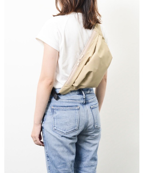 master-piece(マスターピース)の「master-piece / neutral Designed By Little $uzie スリングバッグ / No.02732(ボディバッグ/ウエストポーチ・メンズ・ブラック/ベージュ・FREE)」の11枚目の写真