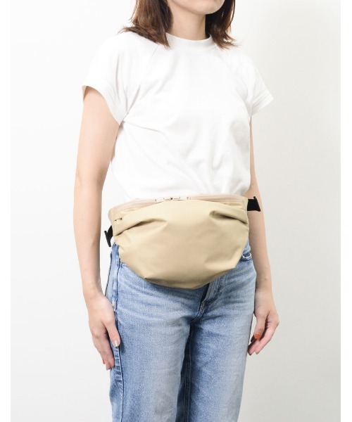 master-piece(マスターピース)の「master-piece / neutral Designed By Little $uzie スリングバッグ / No.02732(ボディバッグ/ウエストポーチ・メンズ・ブラック/ベージュ・FREE)」の13枚目の写真