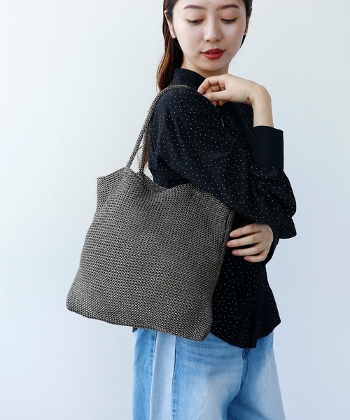 Cepica（セピカ）の「ラメ糸編みトート（トートバッグ・レディース・チャコールグレー/シルバー・FREE）」の6枚目の写真