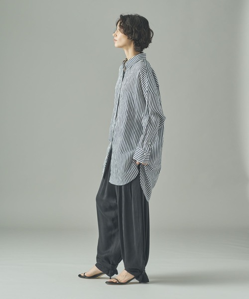 美品カレンソロジースタンドカラー アイボリー ストライプ 長袖シャツ Curensology(カレンソロジー)の【洗える】ワッシャーストライプ