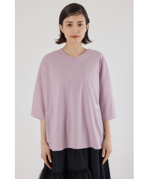 RODEO CROWNS WIDE BOWL(ロデオクラウンズワイドボウル)の「カラーステッチVネック5分袖Tシャツ(Tシャツ/カットソー・レディース・オフホワイト/ダークグリーン/ブラック/スモークピンク・FREE)」の11枚目の写真