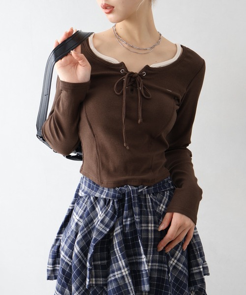 SpRay(スプレイ)の「レースアップロンT(Tシャツ/カットソー・レディース・ブラック/ブラウン/グレー/アイボリー/ボルドー・FREE)」の4枚目の写真