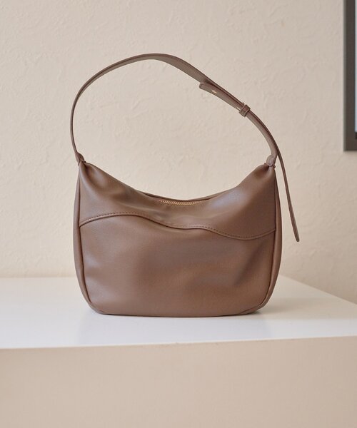 Thevon（ゼボン）の「【Yuna＆Mayuコラボ企画】ニュアンスワンハンドルバッグ（トートバッグ・レディース・ブラウン/ブラック/ベージュ・FREE）」の11枚目の写真