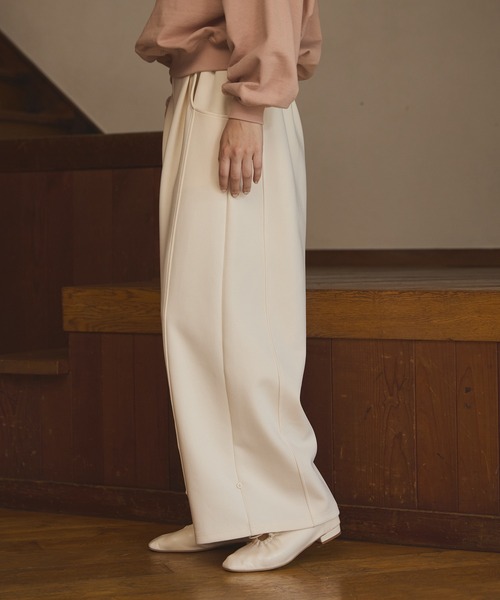 OLUN（オルン）の「Loose wide punch pants/ルーズワイドポンチパンツ（スラックス・レディース・ベージュ/グレー/アイボリー・MEDIUM/SMALL）」の13枚目の写真