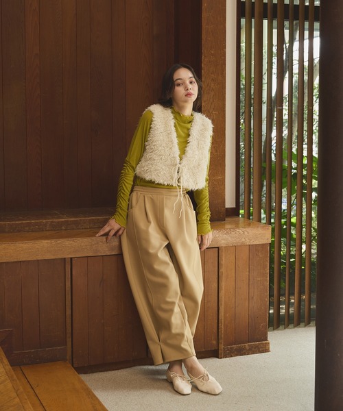 OLUN（オルン）の「Loose wide punch pants/ルーズワイドポンチパンツ（スラックス・レディース・ベージュ/グレー/アイボリー・MEDIUM/SMALL）」の11枚目の写真