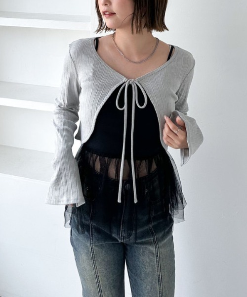 archives（アルシーヴ）の「ＦリボンカットＣＤ×ドッキングキャミＳＥＴ（アンサンブル・レディース・グレー/オフホワイト/ブラック・MEDIUM）」の3枚目の写真