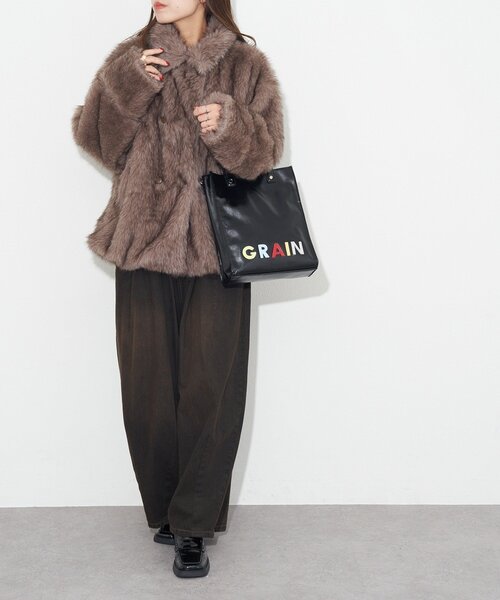 GRAIN(グレイン)の「【GRAIN/グレイン】ワッペンロゴフェイクレザートートバッグ(トートバッグ・レディース・ブラック・FREE)」の9枚目の写真