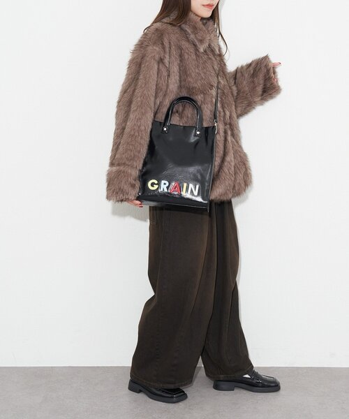 GRAIN(グレイン)の「【GRAIN/グレイン】ワッペンロゴフェイクレザートートバッグ(トートバッグ・レディース・ブラック・FREE)」の10枚目の写真