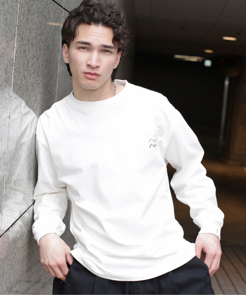 MANASTASH(マナスタッシュ)の「MANASTASH/マナスタッシュ/MANASTASH EMB LOGO L/S TEE(Tシャツ/カットソー・メンズ・ブラック/ベージュ/ホワイト/ネイビー・XL/M/S/L)」の2枚目の写真