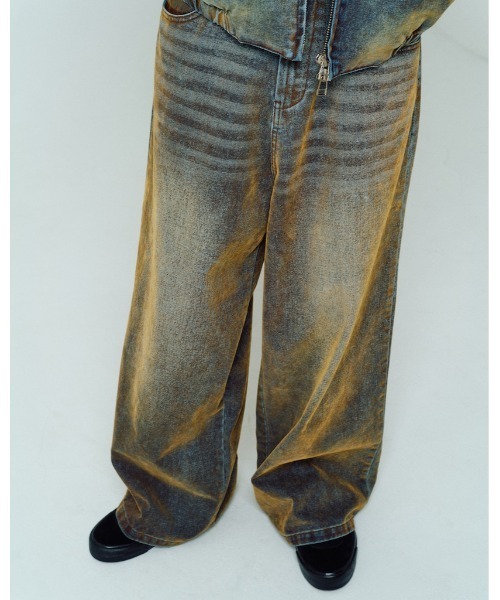 ADAM PATEK(アダムパテック)の「【ADAMPATEK/アダムパテック】velour dust wide pants ワイドパンツ(デニムパンツ・メンズ・ブラック/ブラウン・1/2)」の6枚目の写真