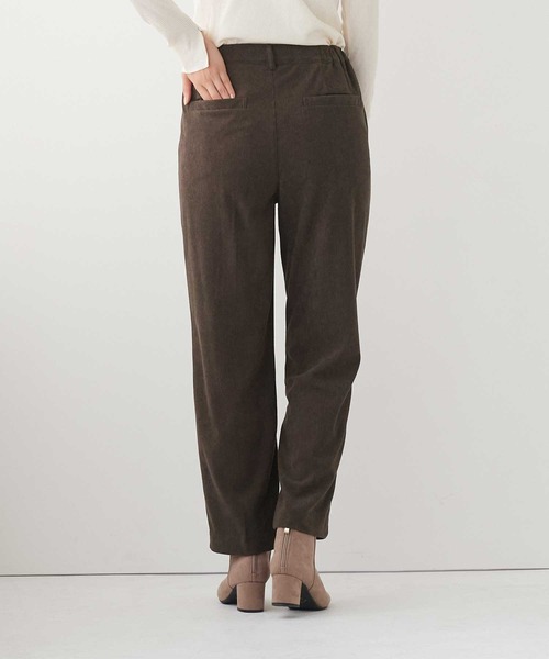 Tuche（トゥシェ）の「Tuche/トゥシェ　ストレートパンツ　細畝コーデュロイ（その他パンツ・レディース・ダークブラウン/ブラック/アイボリー・MEDIUM/LARGE/X-LARGE）」の6枚目の写真
