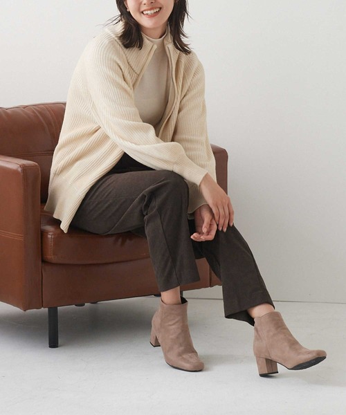 Tuche（トゥシェ）の「Tuche/トゥシェ　ストレートパンツ　細畝コーデュロイ（その他パンツ・レディース・ダークブラウン/ブラック/アイボリー・MEDIUM/LARGE/X-LARGE）」の12枚目の写真