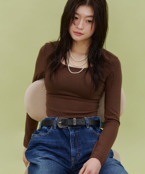 bita.（ビタ）の「スクエアネックサイドギャザーカップ付きロンT（Tシャツ/カットソー・レディース・ブルー/ブラウン/ホワイト/ブラック・FREE）」の3枚目の写真