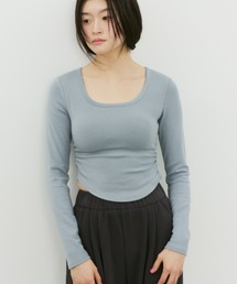 bita.（ビタ）の「スクエアネックサイドギャザーカップ付きロンT（Tシャツ/カットソー）」