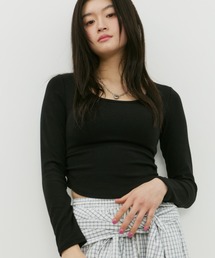 bita.（ビタ）の「スクエアネックサイドギャザーカップ付きロンT（Tシャツ/カットソー）」