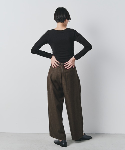 bita.（ビタ）の「スクエアネックサイドギャザーカップ付きロンT（Tシャツ/カットソー・レディース・ブルー/ブラウン/ホワイト/ブラック・FREE）」の12枚目の写真