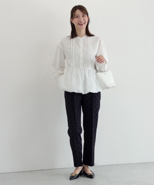 Pierrot（ピエロ）の「バンドカラーバルーンペプラムブラウス（シャツ/ブラウス・レディース・ネイビー/オフホワイト・L/M）」の17枚目の写真