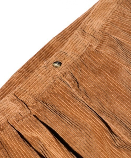 TOWNCRAFT（タウンクラフト）の「TOWNCRAFT / タウンクラフト TWO TUCK TROUSER ツータック（その他パンツ・メンズ・ブラウン/ブラック/グリーン・LARGE/MEDIUM/SMALL）」の5枚目の写真