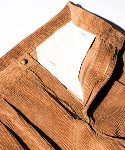 TOWNCRAFT（タウンクラフト）の「TOWNCRAFT / タウンクラフト TWO TUCK TROUSER ツータック（その他パンツ・メンズ・ブラウン/ブラック/グリーン・LARGE/MEDIUM/SMALL）」の6枚目の写真