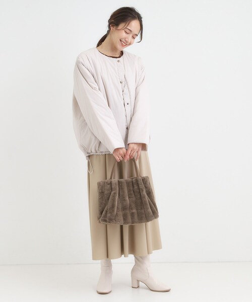 SHOO・LA・RUE(シューラルー)の「【高レビュー/2WAY】きれい見えで上品な ストライプファートートバッグ(トートバッグ・レディース・ライトグレー/ベージュ/ブラック/ブラウン系/チャコールグレー/アイボリー・00)」の12枚目の写真
