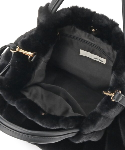 SHOO・LA・RUE（シューラルー）の「【高レビュー/2WAY】きれい見えで上品な ストライプファートートバッグ（トートバッグ・レディース・ライトグレー/ベージュ/ブラック/ブラウン系/チャコールグレー/アイボリー・00）」の18枚目の写真