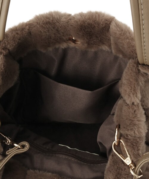 SHOO・LA・RUE（シューラルー）の「【高レビュー/2WAY】きれい見えで上品な ストライプファートートバッグ（トートバッグ・レディース・ライトグレー/ベージュ/ブラック/ブラウン系/チャコールグレー/アイボリー・00）」の22枚目の写真