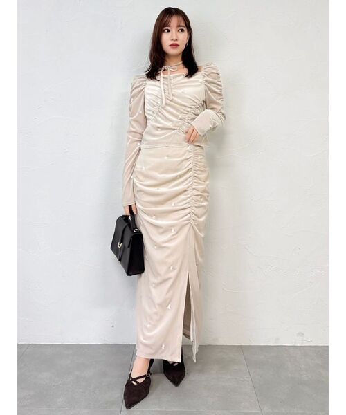 dazzlin（ダズリン）の「フラワーシシュウベロアスカート（スカート・レディース・ベージュ/ブラック・SMALL/MEDIUM）」の13枚目の写真