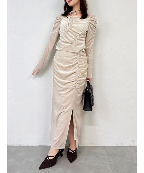 dazzlin（ダズリン）の「フラワーシシュウベロアスカート（スカート・レディース・ベージュ/ブラック・SMALL/MEDIUM）」の16枚目の写真