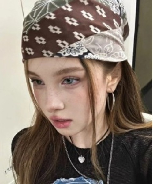 セール】【Y2K】ストリートビーニー風バンダナ（バンダナ/スカーフ